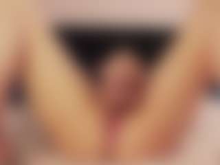 Live cam show with Aliyv - Fingering on liverealitysex.com