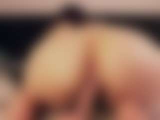 Live cam show with Aliyv - Fingering on AdultVida.com