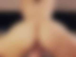 Live cam show with Aliyv - Petite on Camsoda