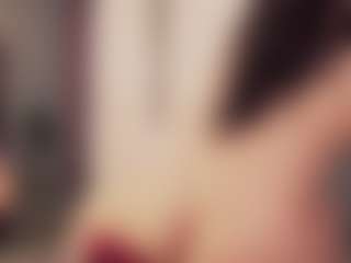Live cam show with Aliyv - Petite on luckytryst.com