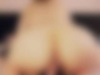 Live cam show with Aliyv - Green Eyes on Camsoda