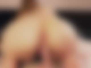 Live cam show with Aliyv - Petite on sexylive.show