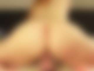 Live cam show with Aliyv - Green Eyes on livesuperchat.net