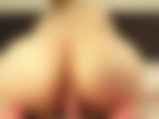 Live cam show with Aliyv - Petite on Uber Horny
