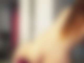 Live cam show with Aliyv - Green Eyes on Livezox