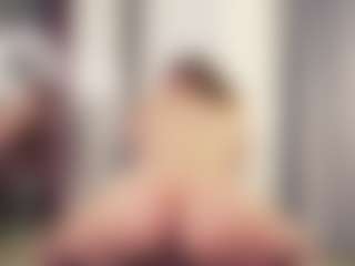 Live cam show with Aliyv - Petite on Gym Cam Girls