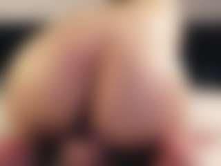 Live-camshow met Aliyv - Longlegs op Camsoda