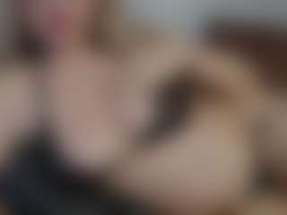 Live cam show with hannavibes - Moaning on CamClone