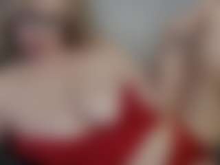 Live cam show with hannavibes - Thin on Strip Flash - Live Sex Shows
