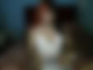 Live cam show with lau - Spank Red Hair on Big Tits