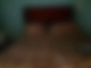 Live cam show with lau - Moaning on camgirlchat.live