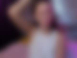 Live cam show with SusannJohnson - Teen (18+) on camwithhim.com