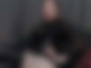 Live cam show with AlexandraZaryanova - Skinny MILF on sexylive.show