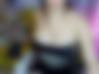 Live cam show with Aliss-m - Flashing on Camsoda
