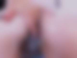 Live cam show with hannacollins01 - Drinking on slutload