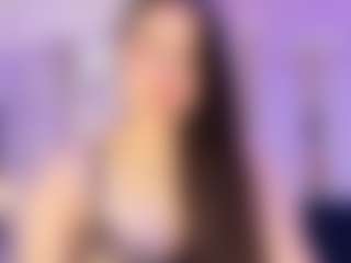 Live cam show with hannacollins01 - Green Eyes on parknlotfishbdy
