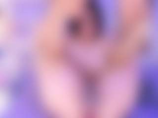 Live cam show with hannacollins01 - Big Tits Small Tits on Camiplay Live
