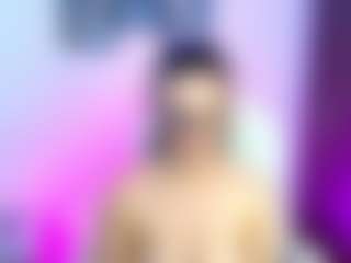 Live cam show with Lei - Normal on xDating