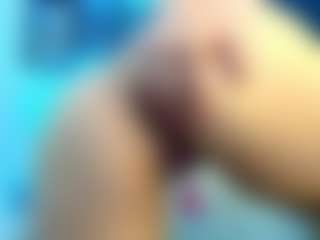 Live cam show with Lei - Mature Young Adult on Fling VIP Chat
