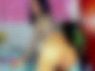 Live cam show with Lizz-Sweetxx - Tease on Soda Cam