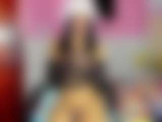 Live cam show with Lizz-Sweetxx - White on Camsoda