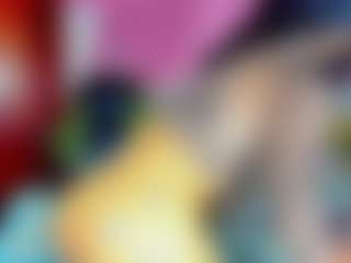 Live cam show with Lizz-Sweetxx - Smoking on madthumbs