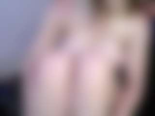 Live cam show with Scarlett-Gushes - Red Hair Squirt on xxxlivecams.org