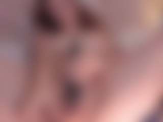 Live cam show with aprilwatsonn - Teen (18+) on SquirtSoMuch