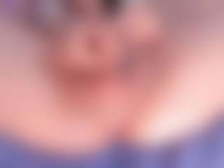 Live cam show with aprilwatsonn - Teen (18+) on live18s.com