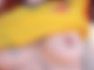 Live cam show with aprilwatsonn - Shaved on https://playwithruby.com