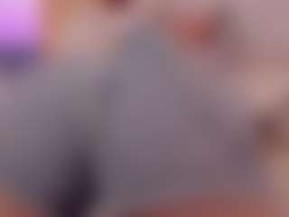 Live cam show with aprilwatsonn - Brown Hair on PervPlay.com