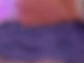 Show live cam dengan aprilwatsonn - Thin di Camsoda