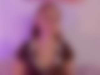 Live cam show with aprilwatsonn - Shaved on CamSodaAdn