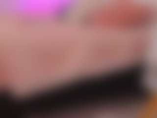 Live cam show with aprilwatsonn - Shaved on CamSextacy