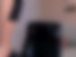 Live cam show with Ari-Ana - Tease on Soda Cam
