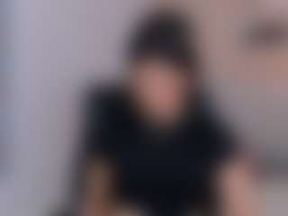 Live cam show with Ari-Ana - Smoking on Camsoda
