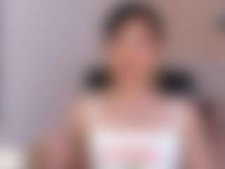 Live cam show with Ari-Ana - Smoking on xfollow cams