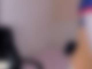 Live cam show with Ari-Ana - Brown Eyes on Camsoda