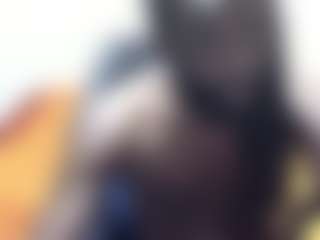 Live cam show with Darkkras - Brown Eyes on livesuperchat.net