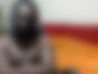 Live cam show with Darkkras - Black Hair on live18s.com