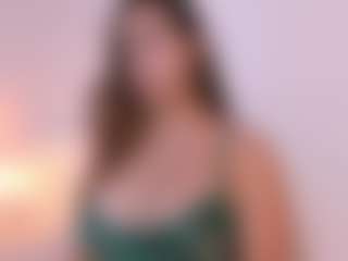 Live cam show with Nicolettebalee - Facial on friskycurves.com