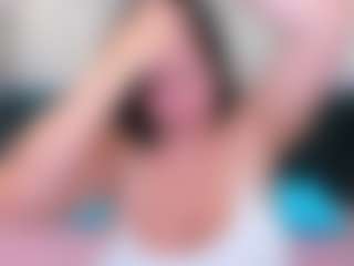 GloriaBates's Live Sex Cam Show