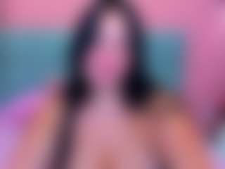 Live cam show with GloriaBates - Blowjob on Camsoda