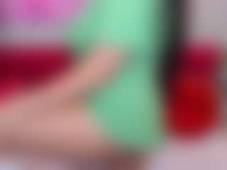GloriaBates's Live Sex Cam Show
