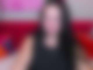 Live cam show with GloriaBates - Deepthroat on Camsoda