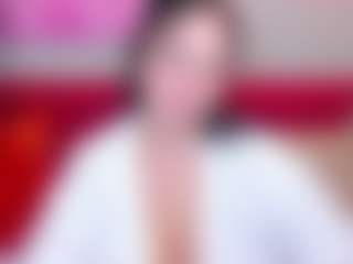 Live cam show with GloriaBates - Thong on StripNow