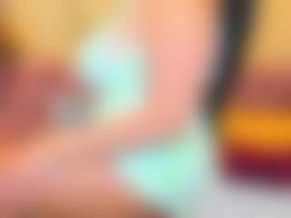GloriaBates's Live Sex Cam Show