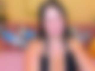GloriaBates's Live Sex Cam Show