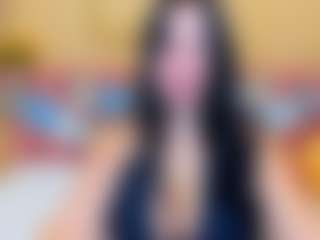 Live cam show with GloriaBates - Striptease on Camiplay Live