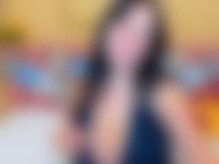 GloriaBates's Live Sex Cam Show